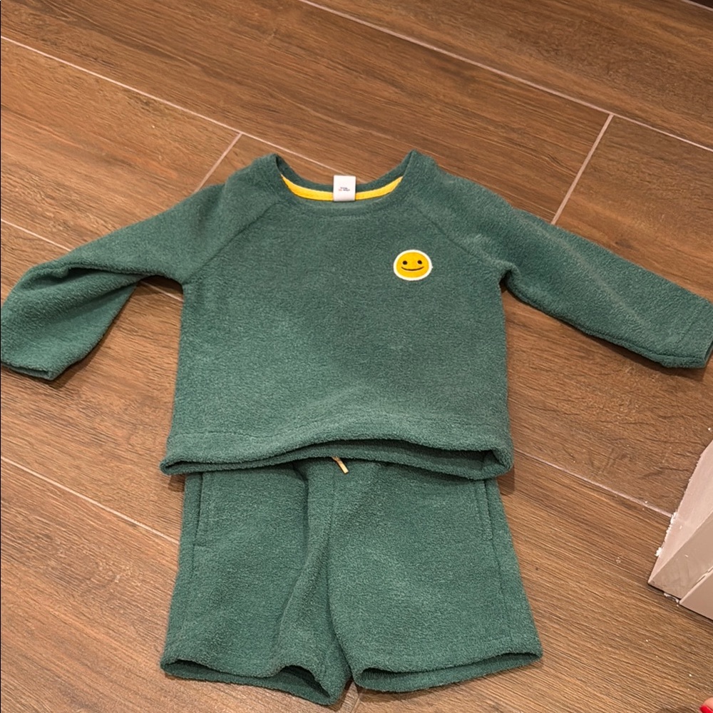 Old Navy Green Kids Matching Set
